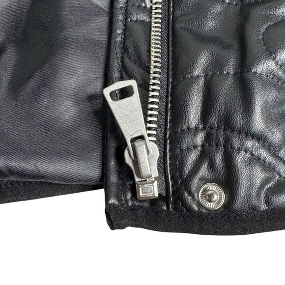 Avec Les Filles "with the girls" NWT black quilted faux leather crop jacket size - Picture 12 of 15